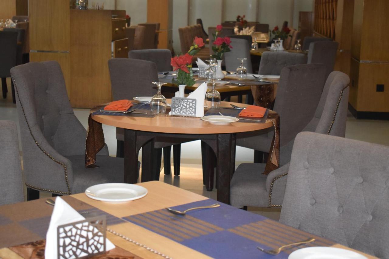 Momo Inn Bogra エクステリア 写真